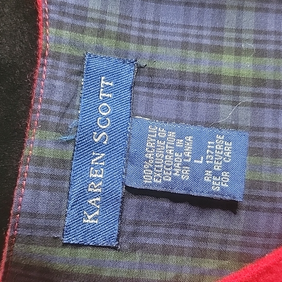 Christmas Vest - Picture 3 of 3